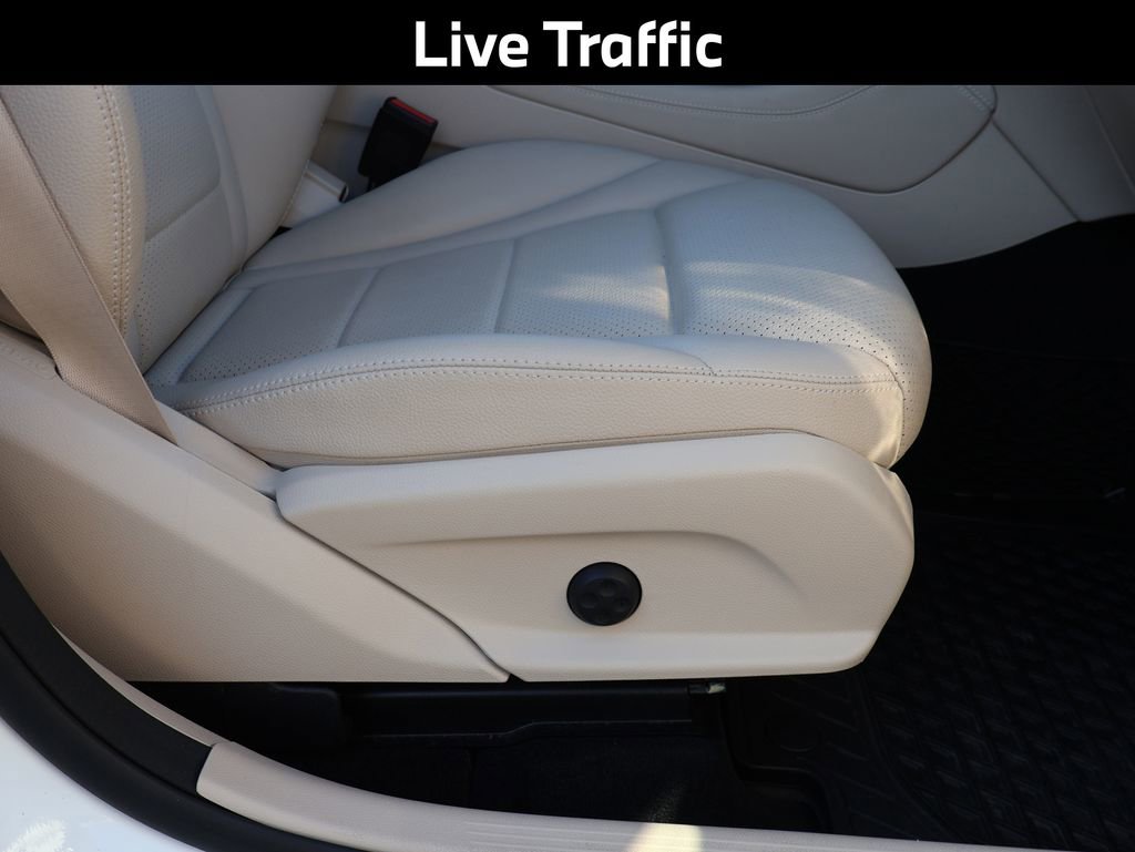 Used 2020 Mercedes-Benz GLC 300 4MATIC Coupe image 13