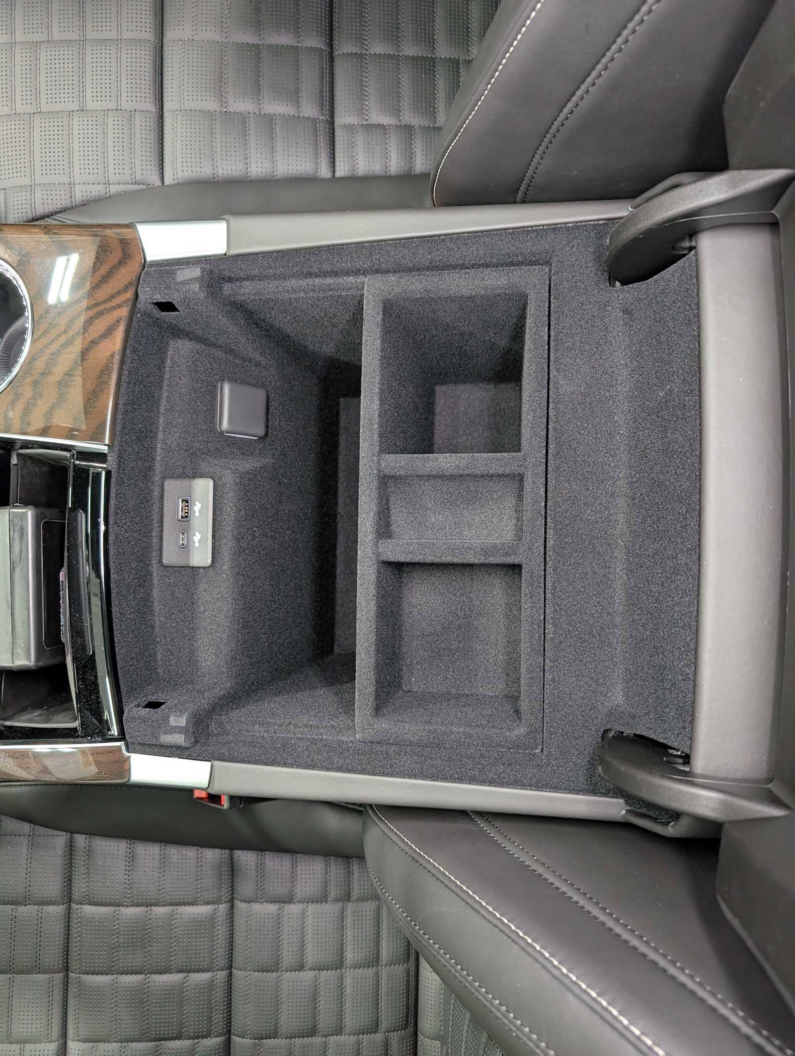 New 2026 Cadillac Escalade Platinum Sport w/ LPO, ONYX Package image 14