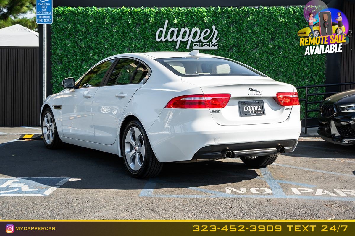 Used 2018 Jaguar XE RWD image 8