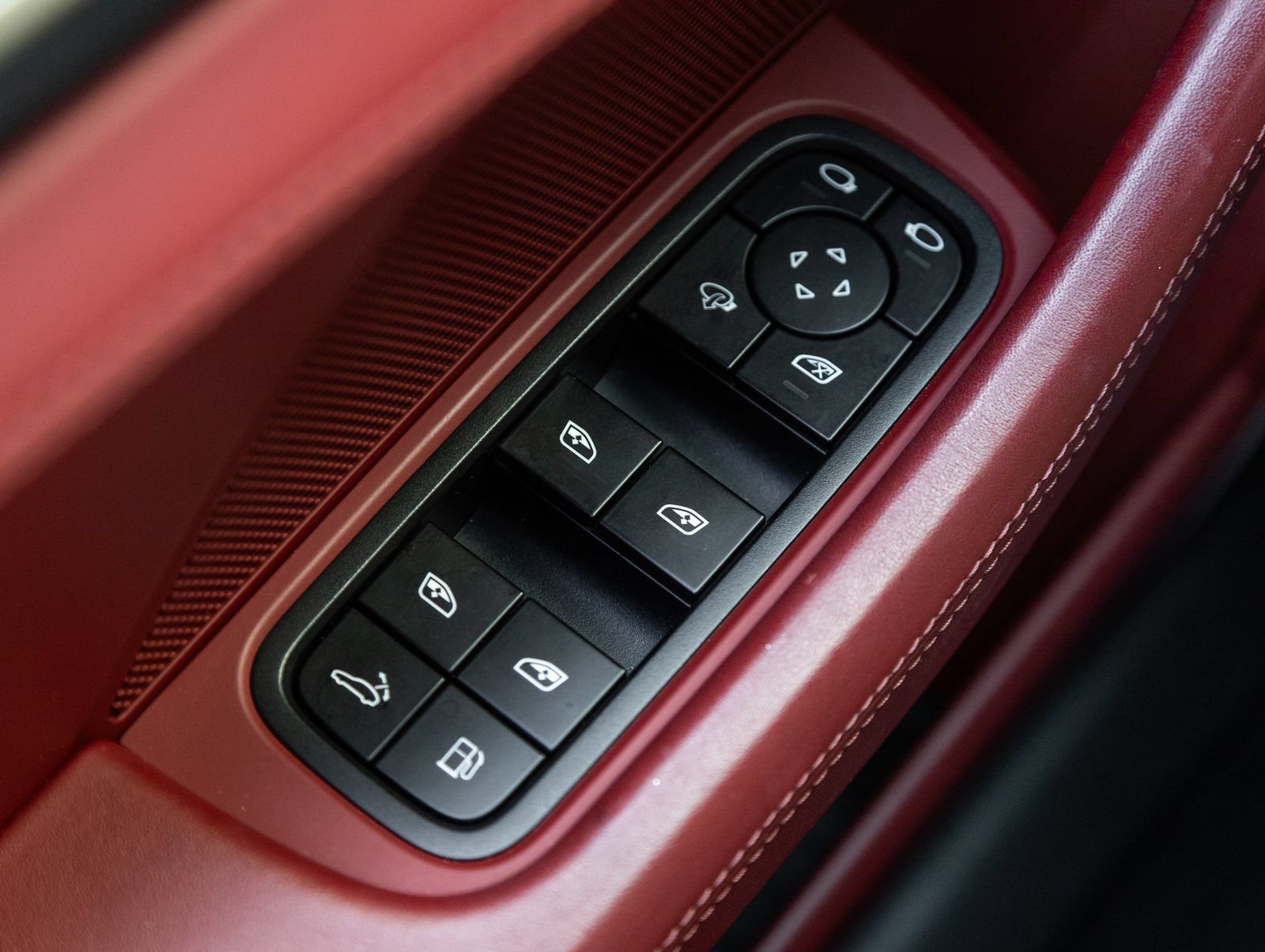 Certified 2022 Porsche Panamera Turbo S AWD/4WD image 19