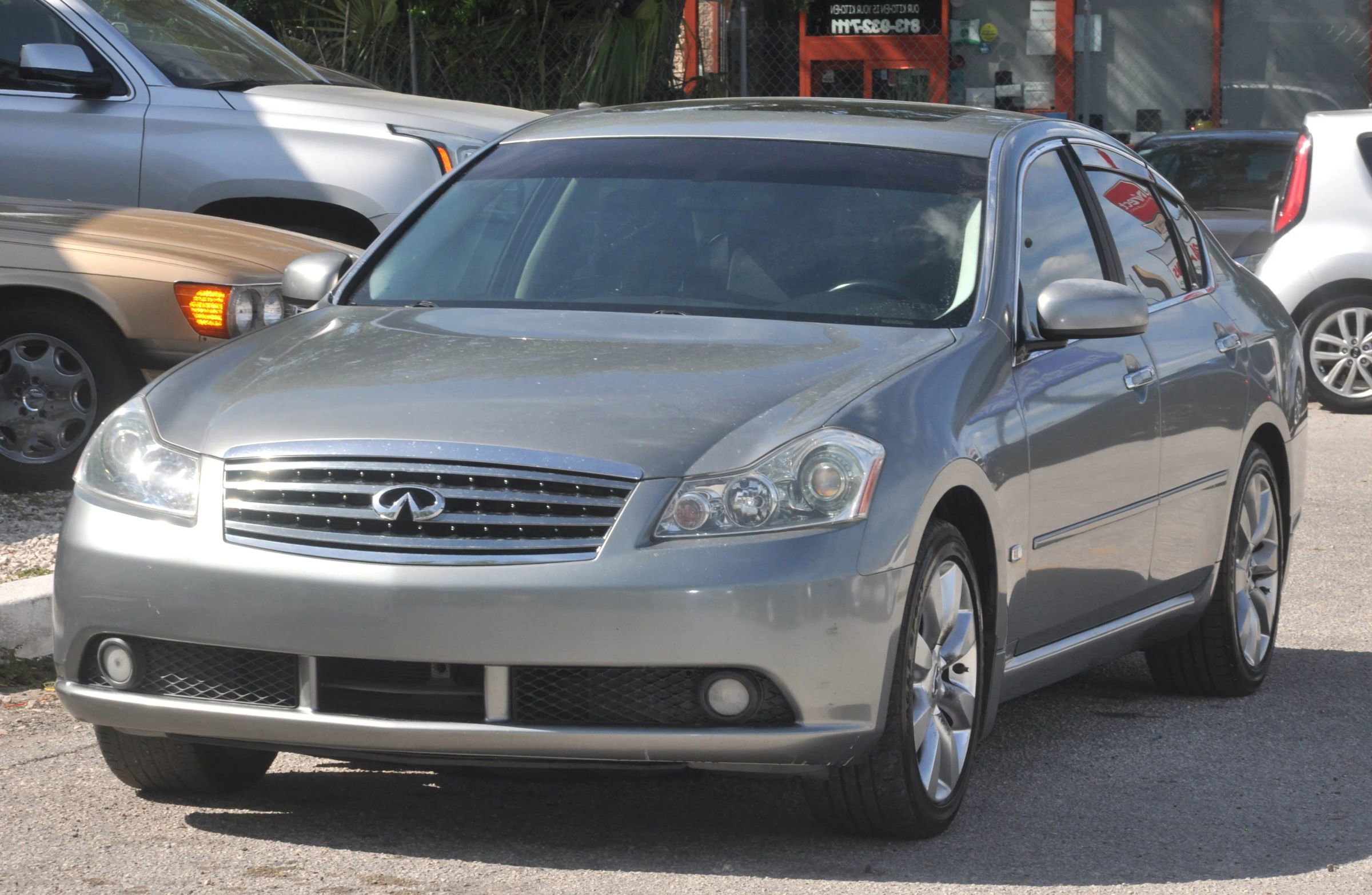 Used 2007 INFINITI M35 w/ Technology Pkg RWD image 3