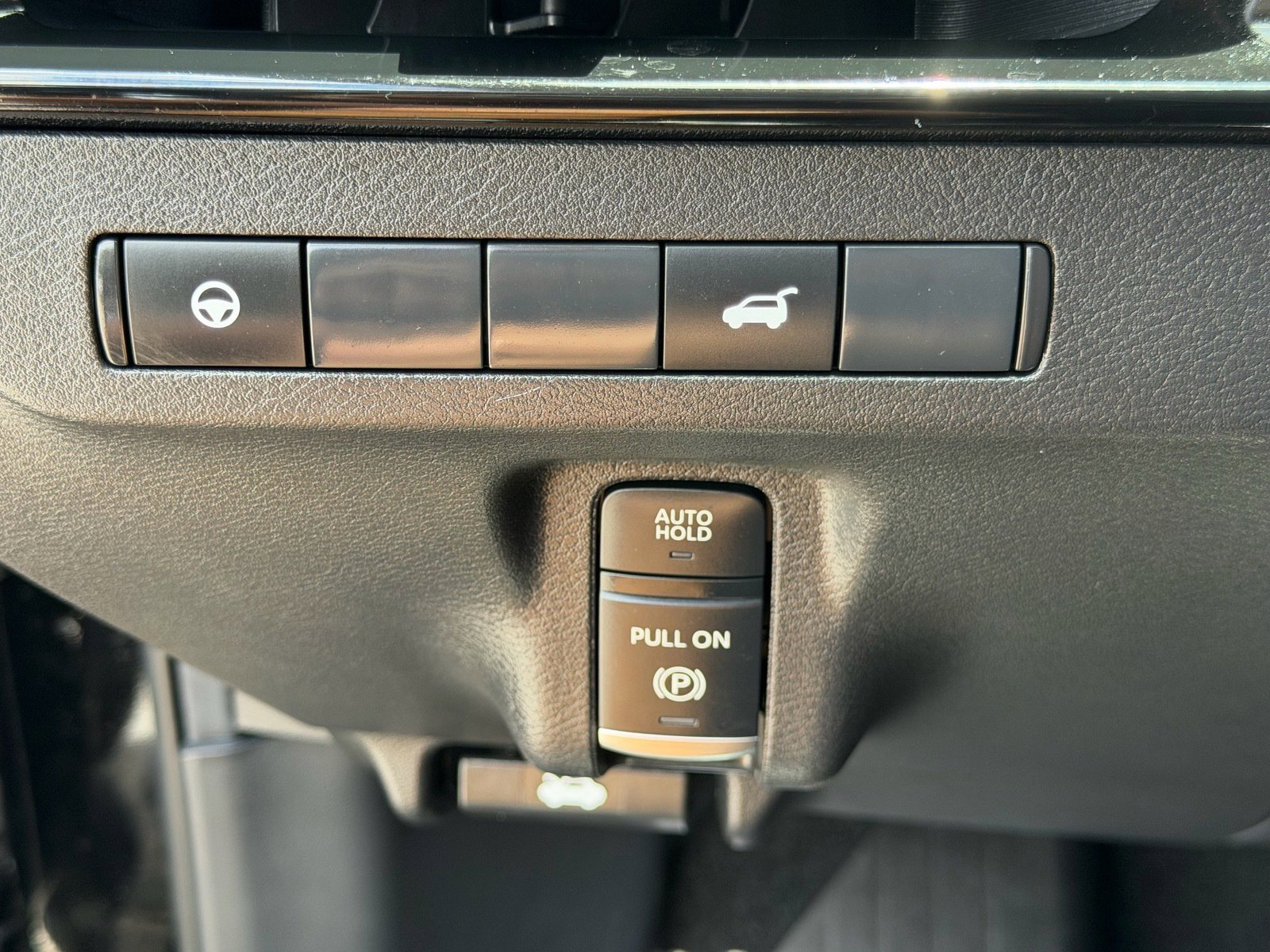 Certified 2025 Nissan Murano SV FWD image 34