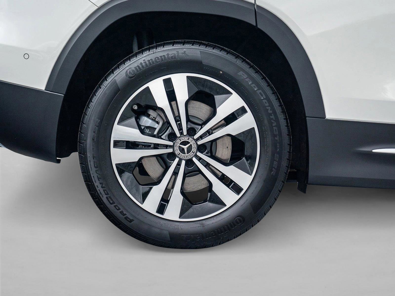 Certified 2026 Mercedes-Benz GLB 250 4MATIC image 11