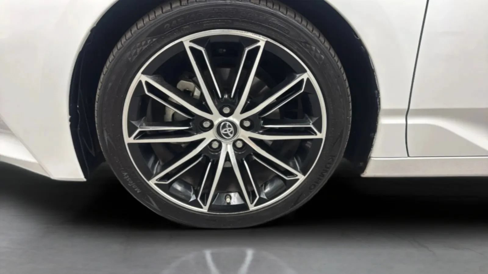 Used 2019 Toyota Avalon XSE w/ Carpet Mat Package FWD image 41