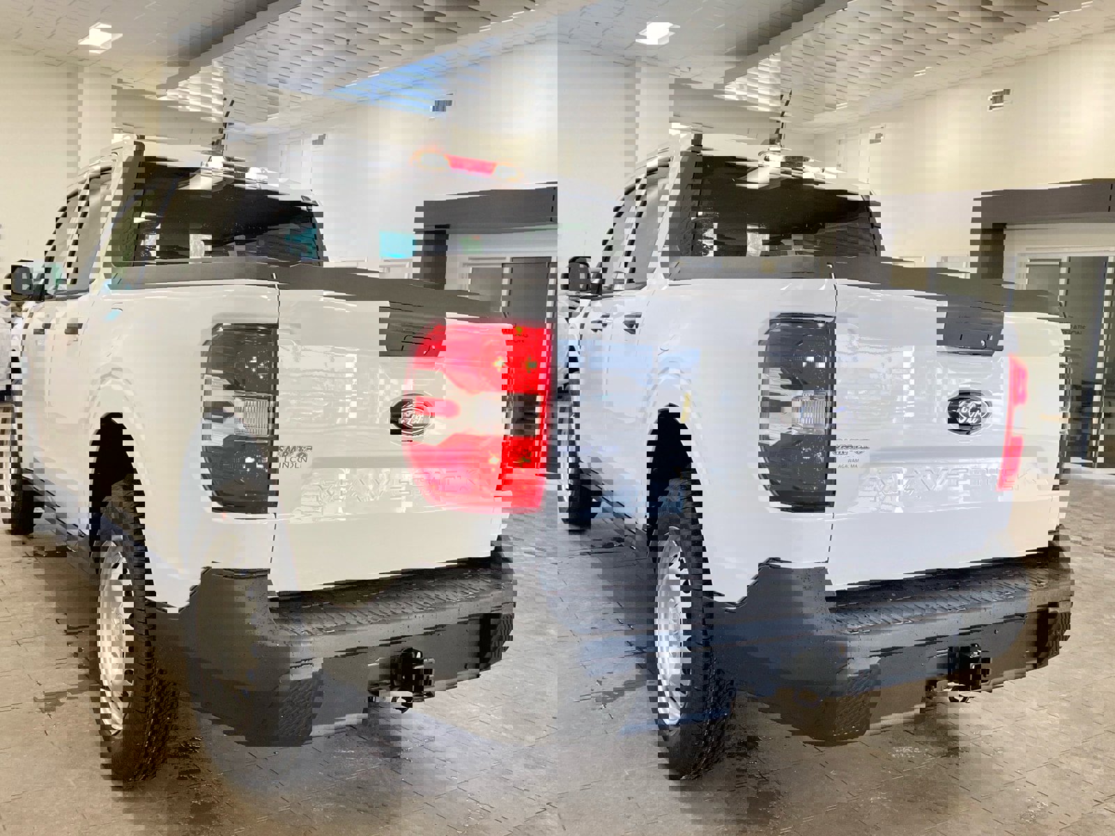 New 2026 Ford Maverick XL image 5