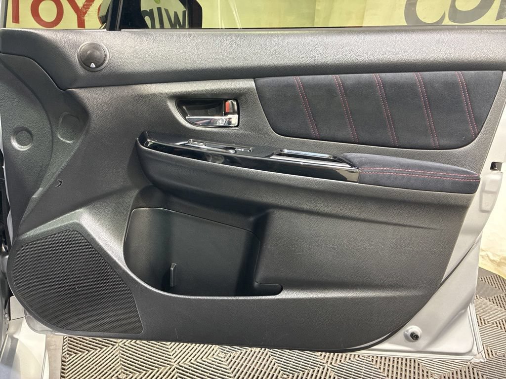 Used 2019 Subaru WRX STI AWD/4WD image 9