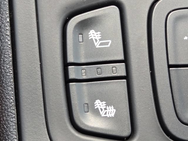 Used 2023 GMC Terrain SLT w/ Tech Package AWD/4WD image 6