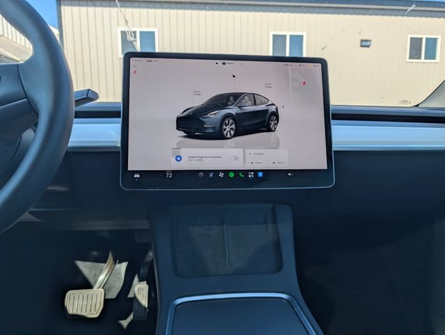 Used 2024 Tesla Model Y Long Range AWD/4WD image 19