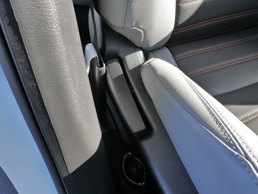 Used 2023 Nissan Kicks SR w/ SR Premium Package image 13