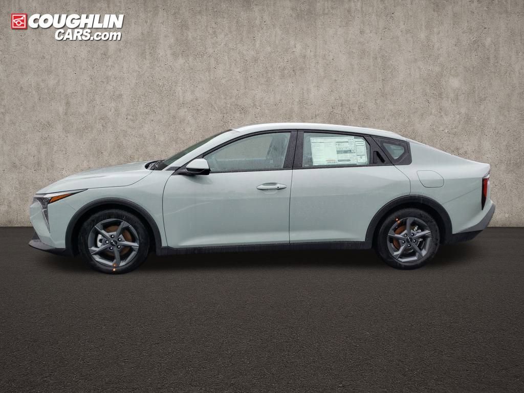 New 2025 Kia K4 LXS image 4