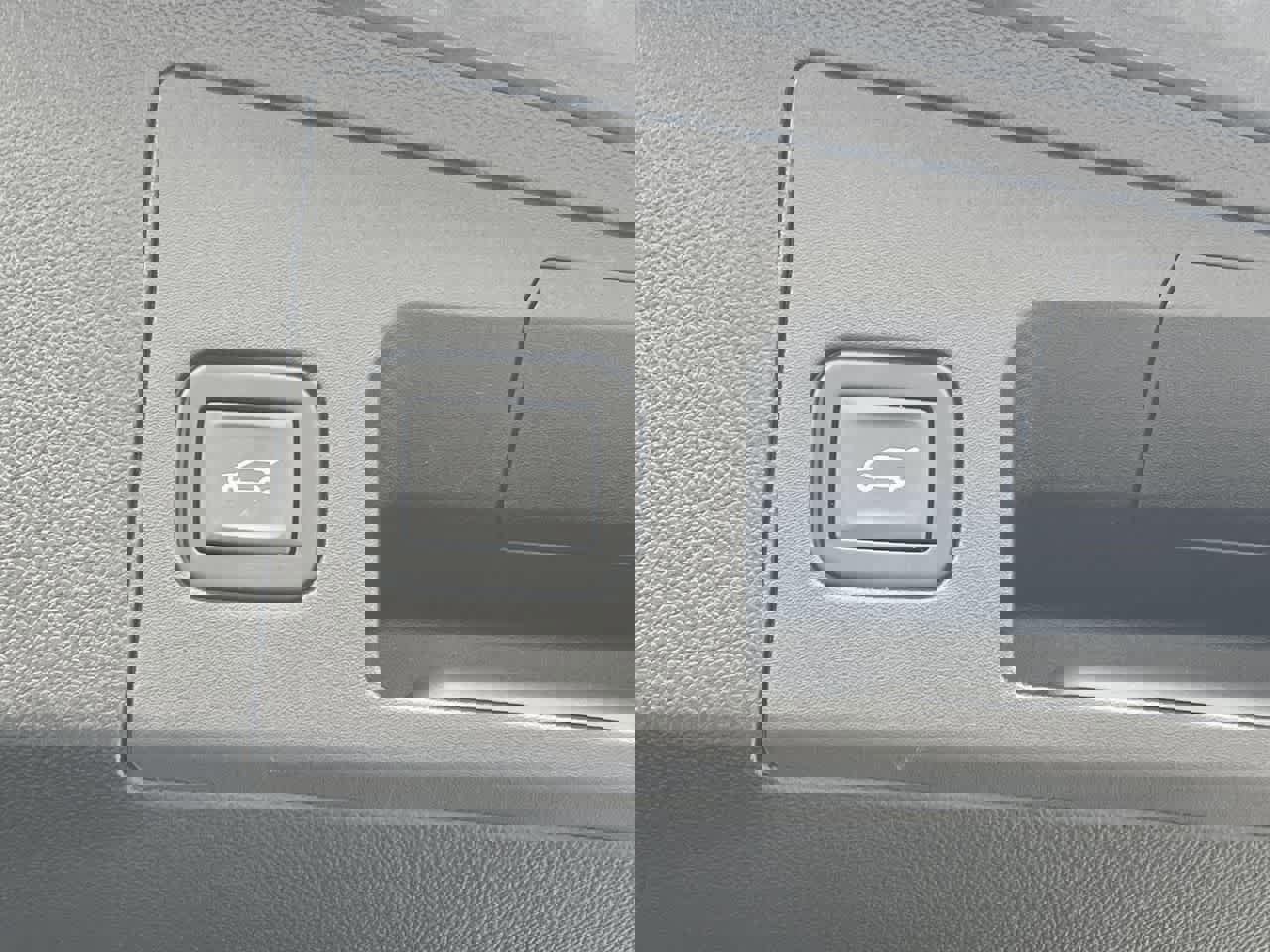 Used 2023 Cadillac XT5 Premium Luxury w/ LPO, Floor Liner Package image 18