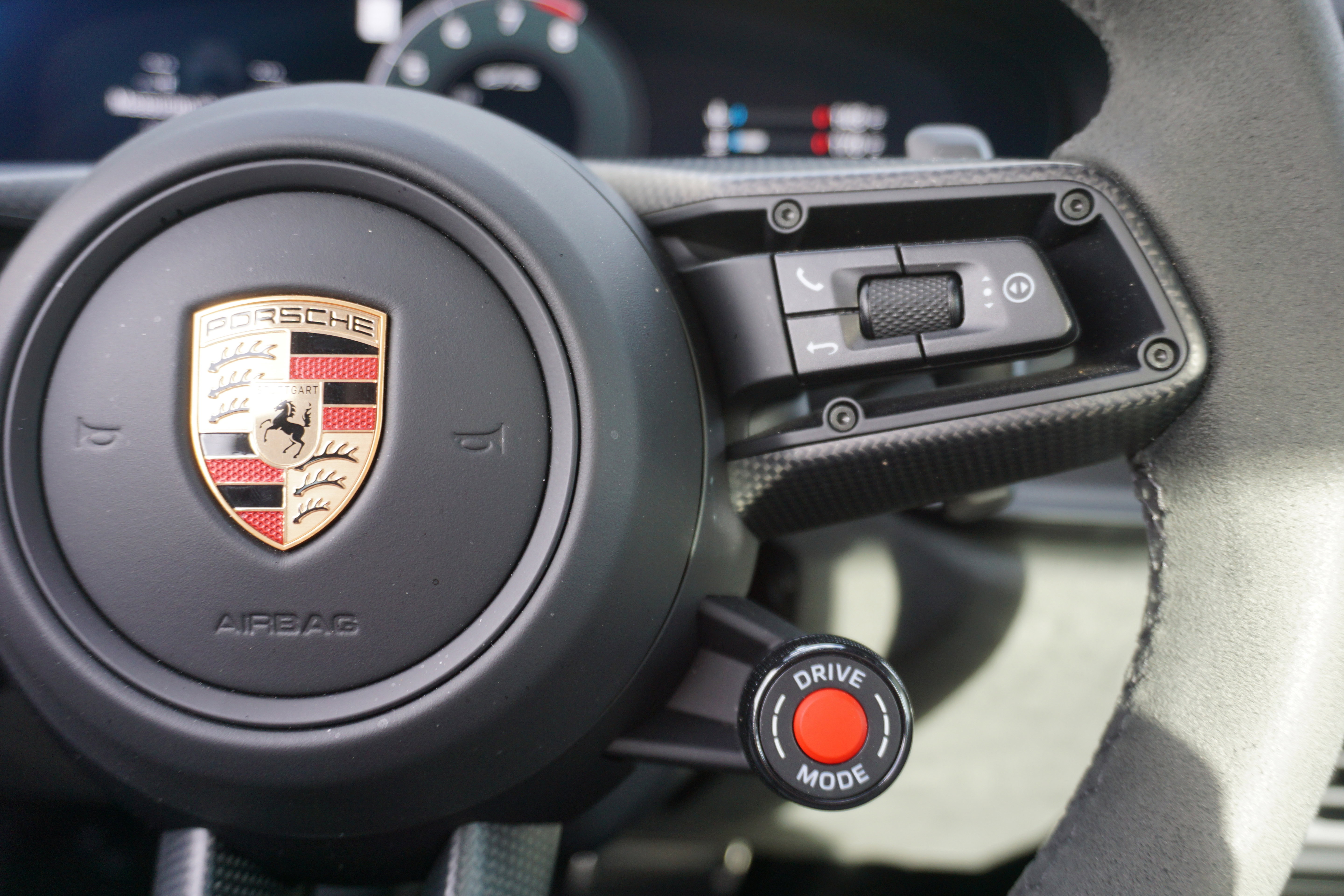 Certified 2025 Porsche 911 Carrera 4 GTS AWD/4WD image 24