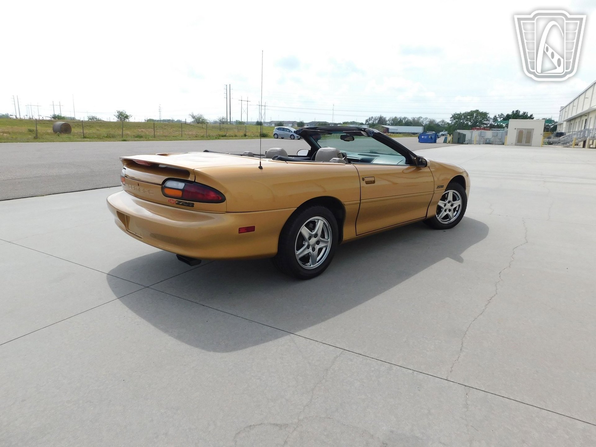 Used 1998 Chevrolet Camaro Z28 RWD image 14