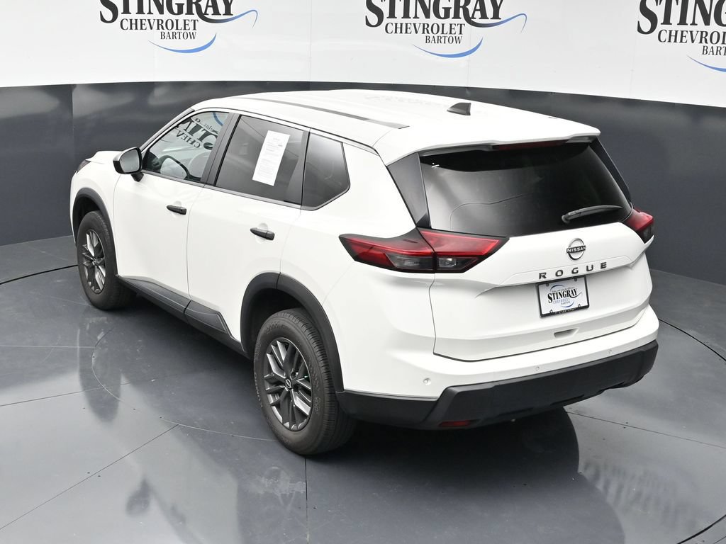 Used 2024 Nissan Rogue S FWD image 25