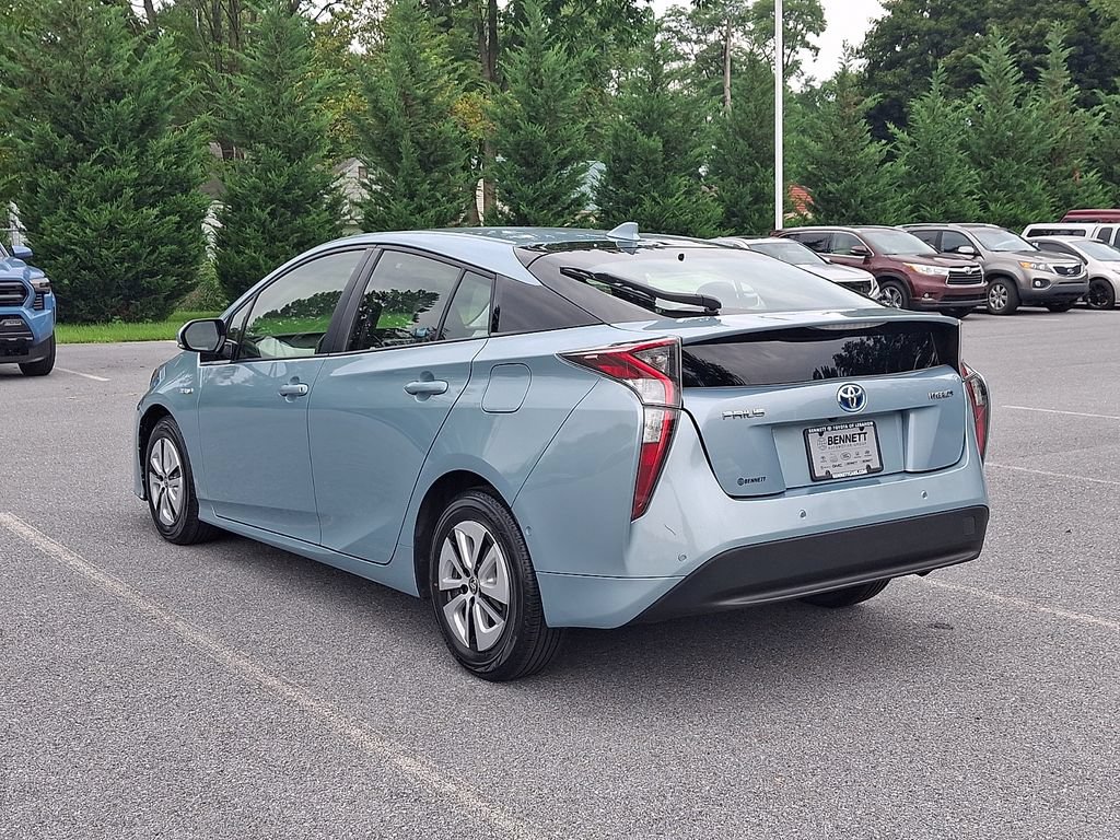 Certified 2018 Toyota Prius Three FWD image 6