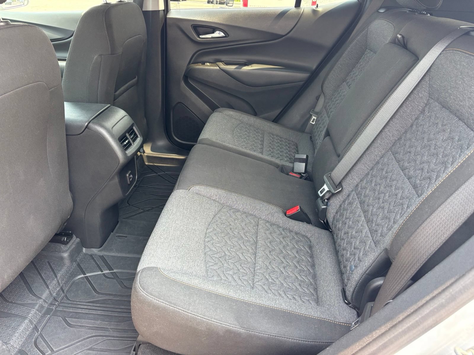 Used 2023 Chevrolet Equinox LT w/ LPO, Floor Liner Package AWD/4WD image 16