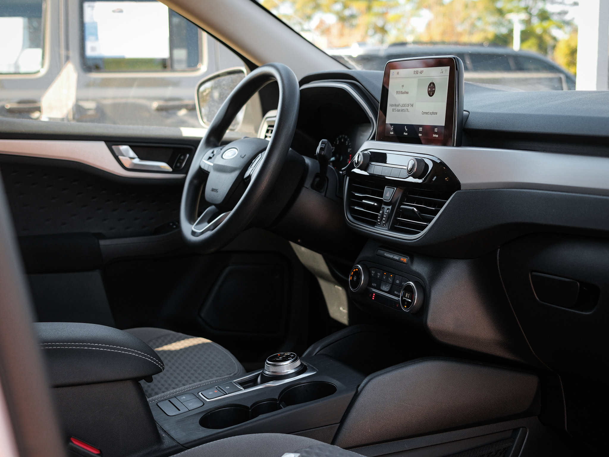 Used 2020 Ford Escape SE image 36