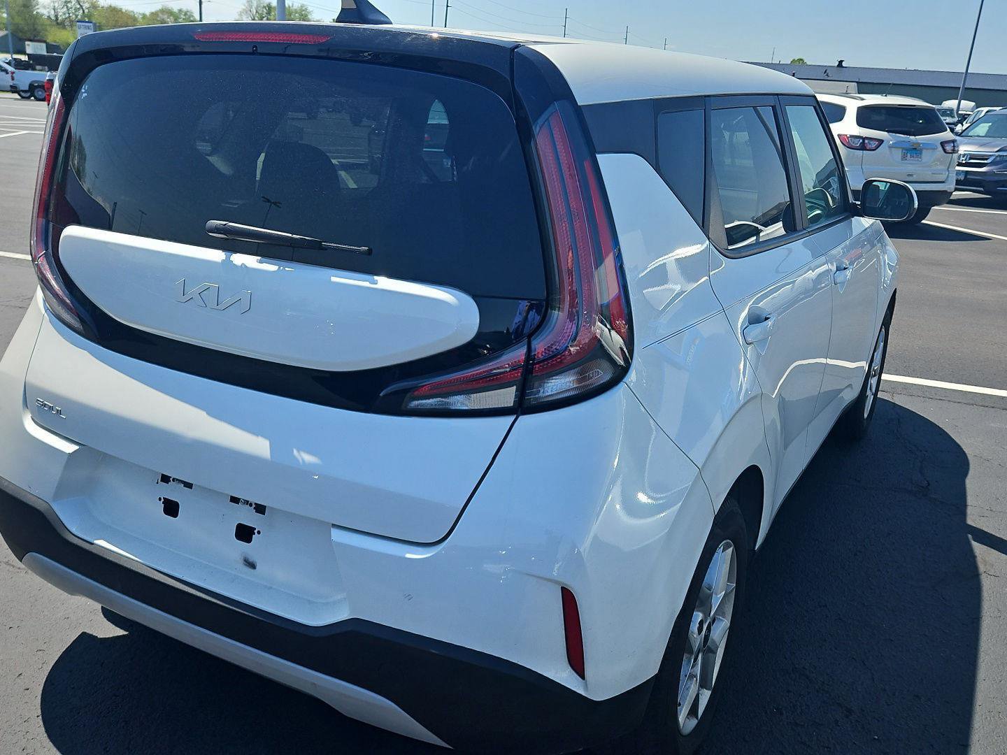 Used 2023 Kia Soul LX w/ LX Technology Package FWD image 4