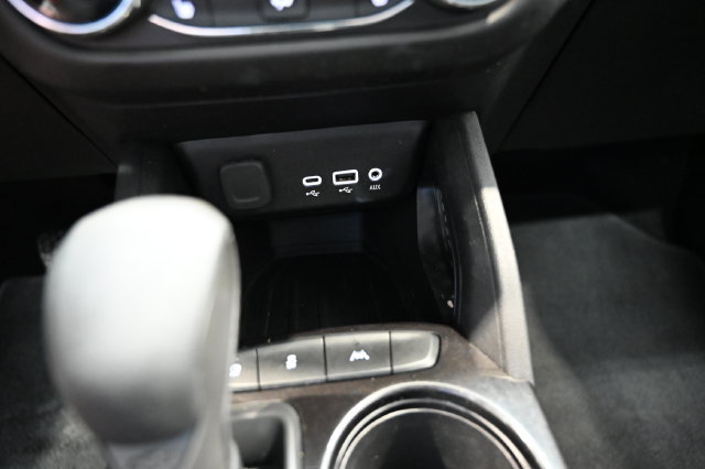 Used 2023 Chevrolet TrailBlazer LT FWD image 20