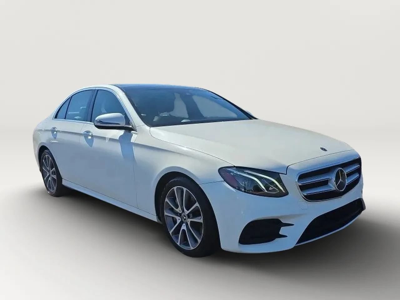 Used 2019 Mercedes-Benz E 450 4MATIC Sedan image 3