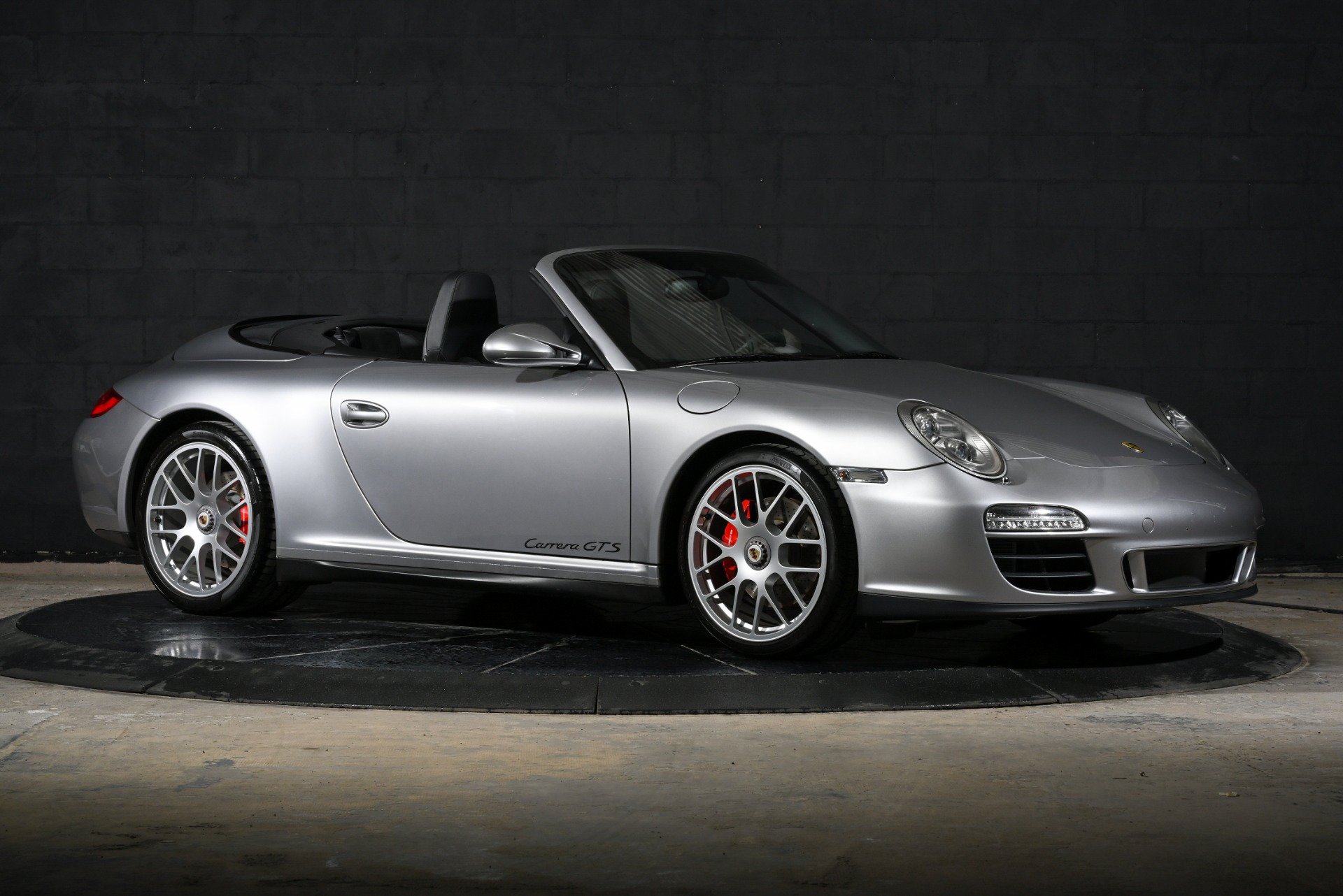 Used 2011 Porsche 911 Carrera GTS RWD image 8