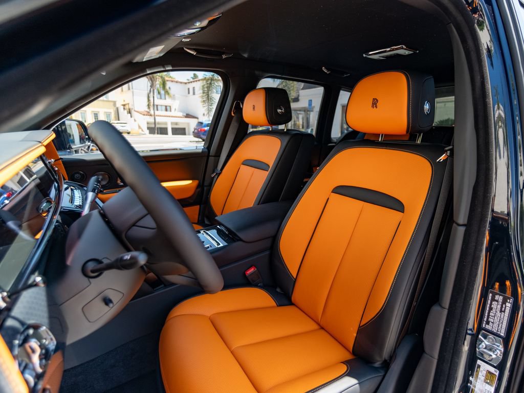 New 2027 Rolls-Royce Cullinan Black Badge AWD/4WD image 10
