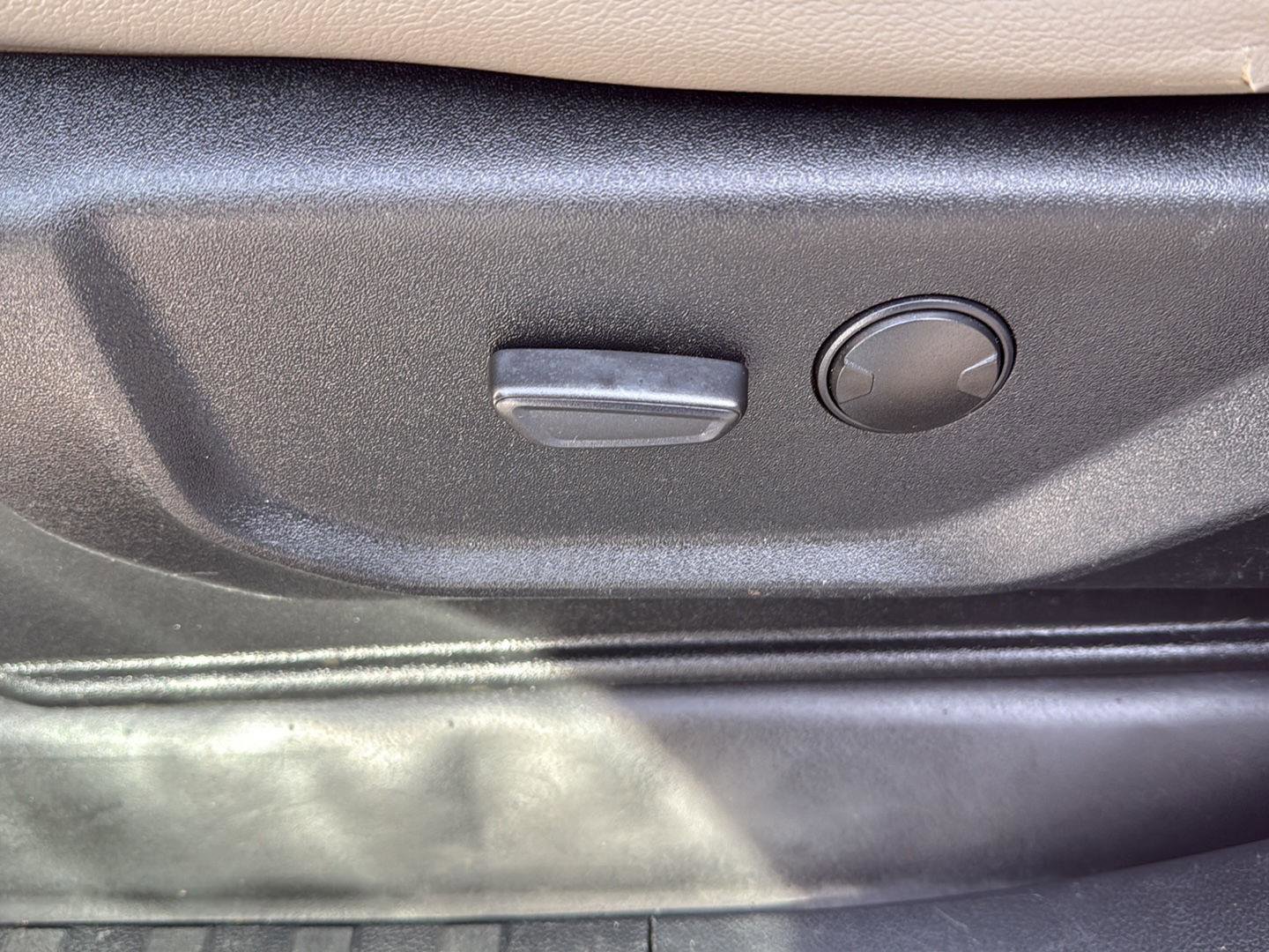 Used 2020 Ford F150 XL w/ Trailer Tow Package image 30