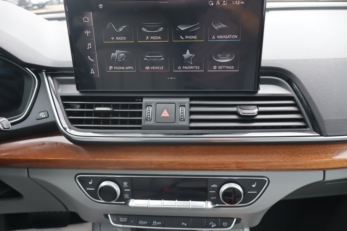 Used 2023 Audi Q5 2.0T Premium Plus AWD/4WD image 14