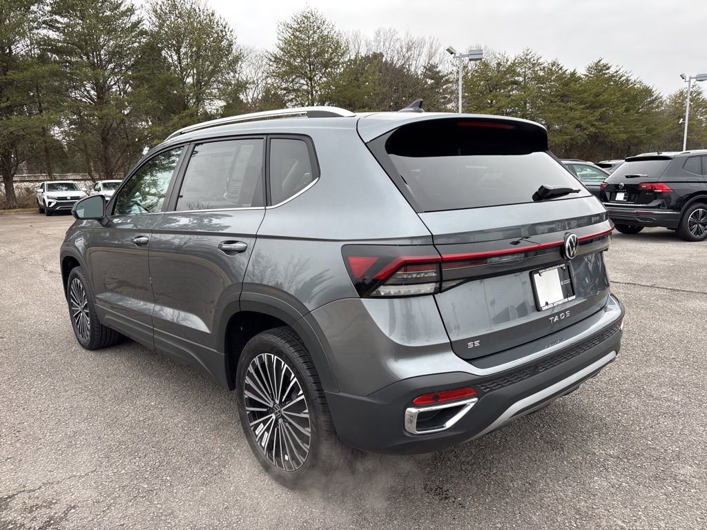 New 2025 Volkswagen Taos SE image 4
