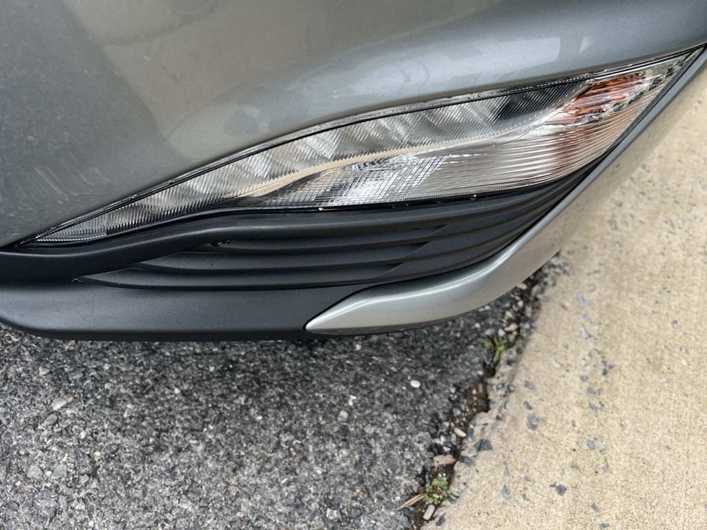 Used 2023 Chevrolet Malibu LT FWD image 3