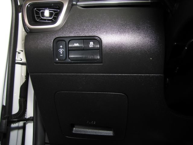 Used 2023 Kia Sorento LX FWD image 8