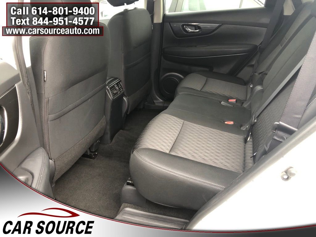 Used 2018 Nissan Rogue SV w/ Premium Package image 21