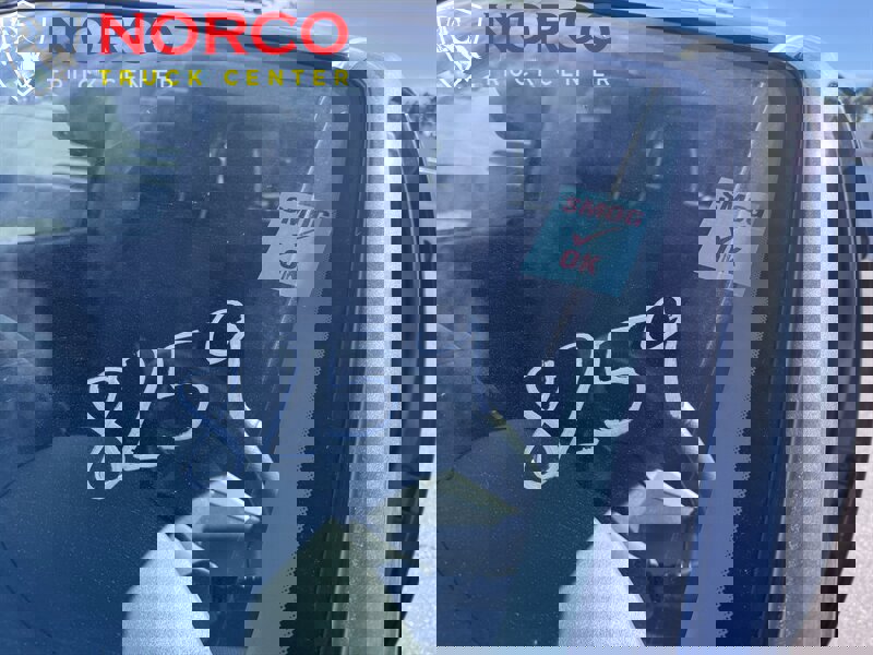 Used 2021 Nissan Frontier SV image 28