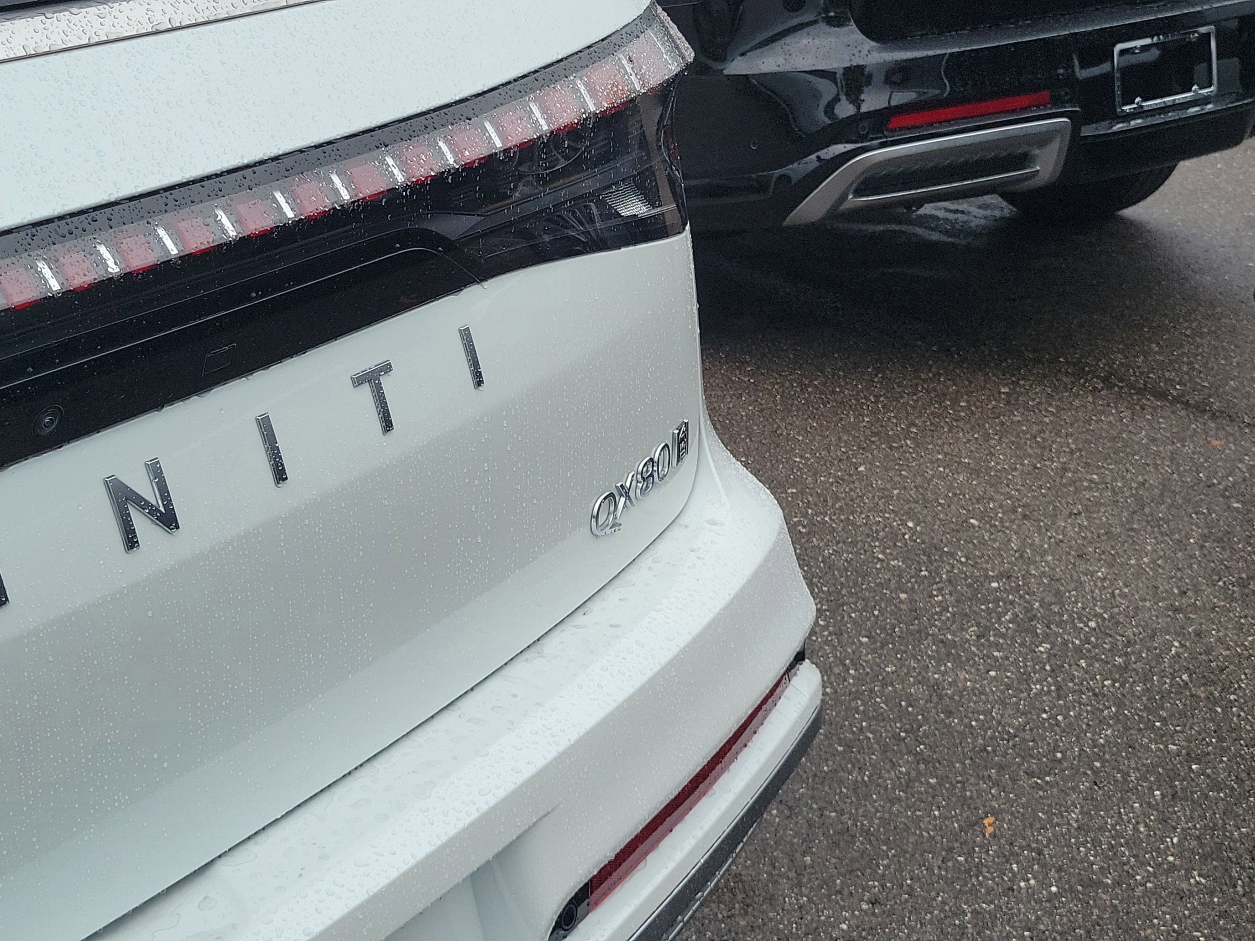 New 2026 INFINITI QX80 Luxe image 7