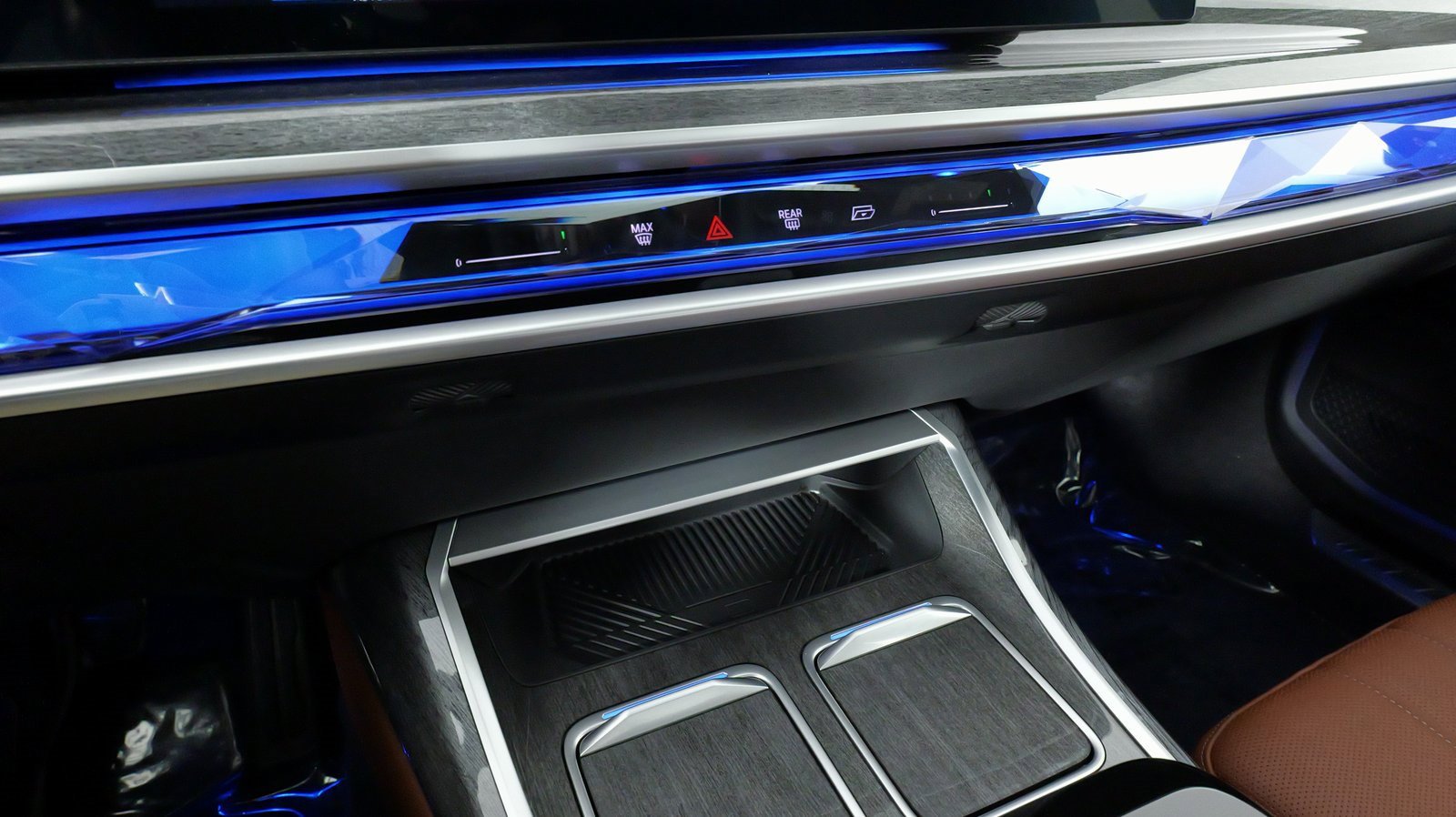Used 2023 BMW i7 xDrive60 image 71