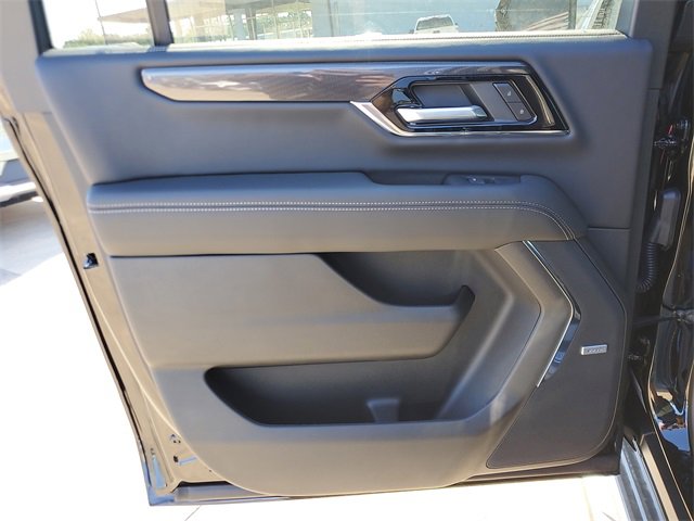 New 2026 GMC Yukon XL Elevation image 17