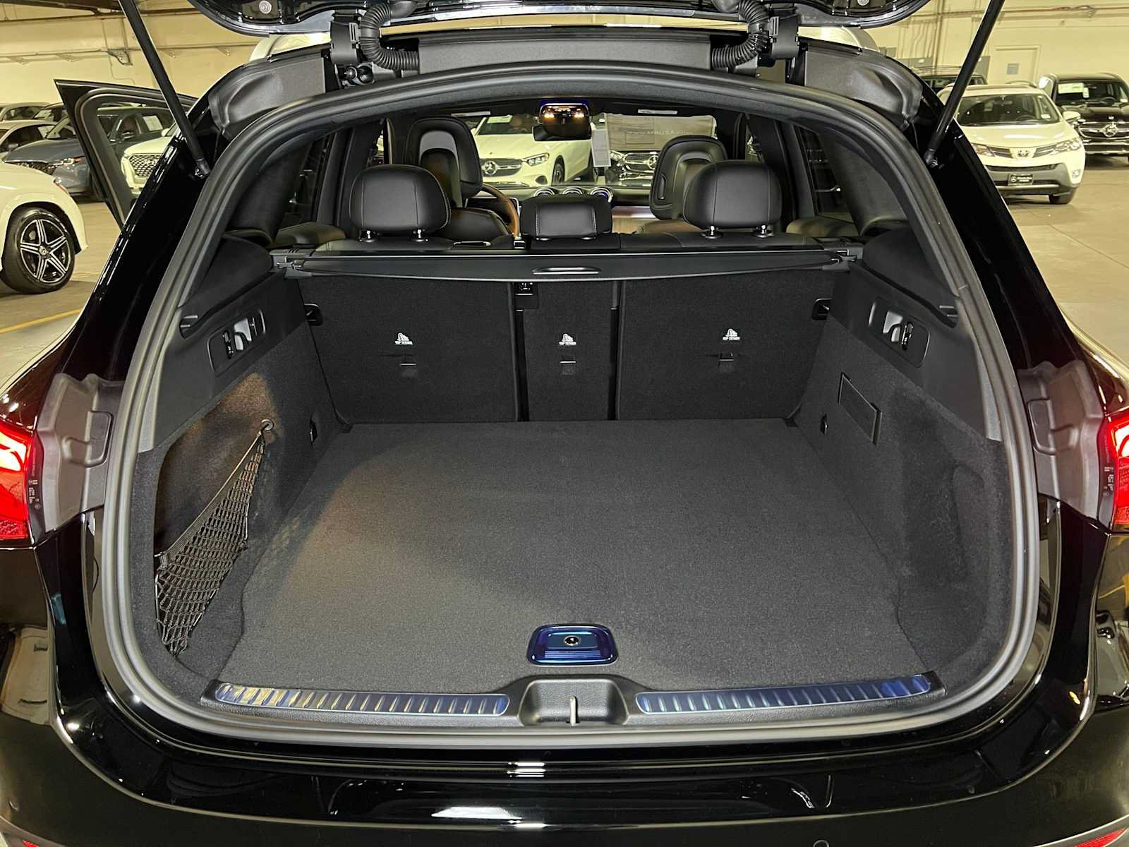 New 2027 Mercedes-Benz GLC 300 4MATIC image 16