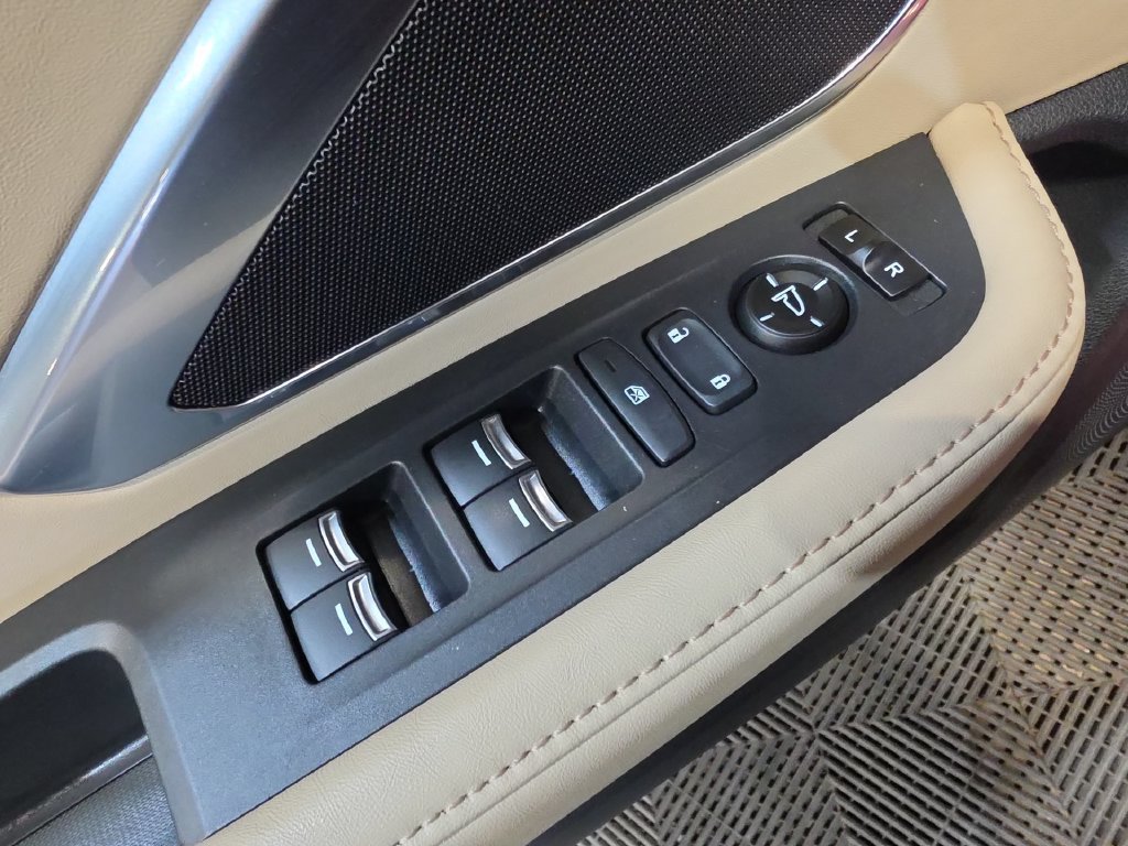 Used 2019 Acura RDX AWD image 15
