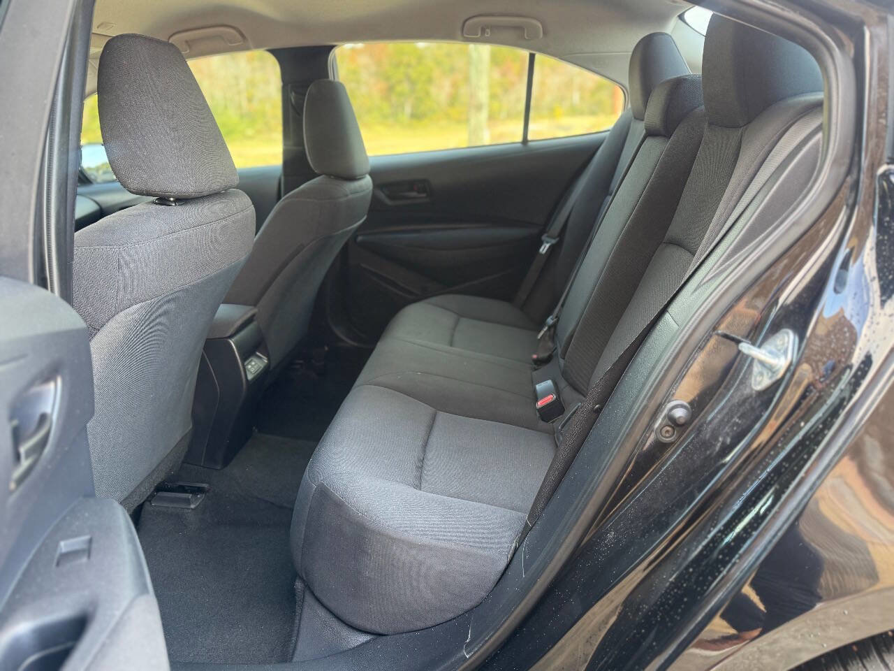 Used 2025 Toyota Corolla LE image 16