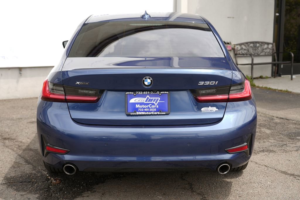 Used 2021 BMW 330i xDrive Sedan w/ Convenience Package AWD/4WD image 6