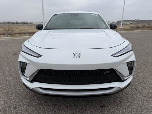 New 2026 Buick Envista Sport Touring image 4