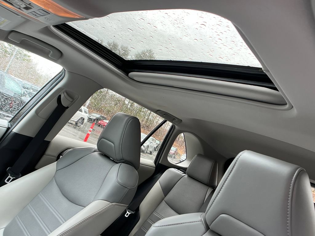 Used 2019 Toyota RAV4 Limited w/ Limited Grade Weather Package AWD/4WD image 21