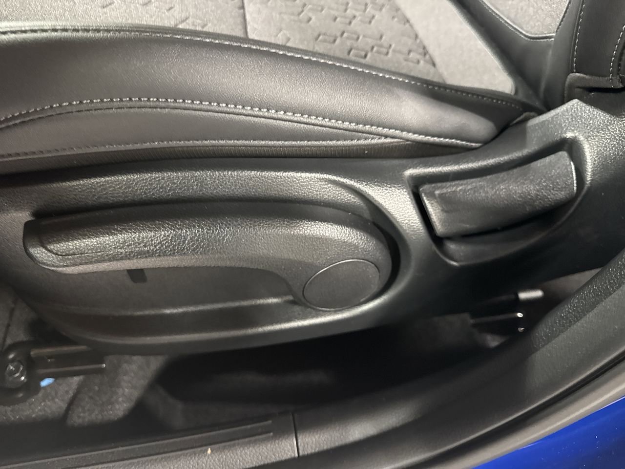 Certified 2025 Kia Seltos X-Line image 14