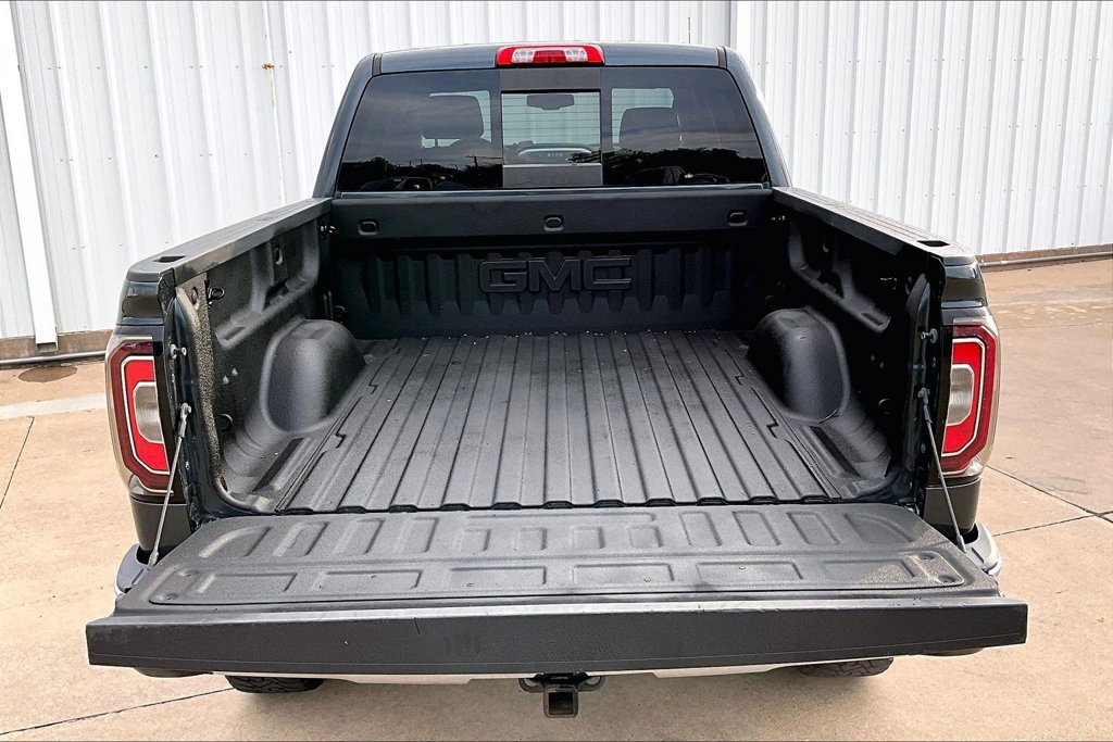 Used 2018 GMC Sierra 1500 SLT w/ Texas SLT Premium Package AWD/4WD image 34