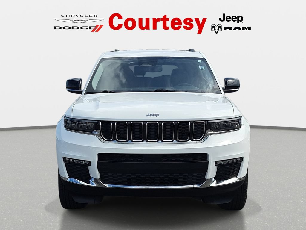 Certified 2023 Jeep Grand Cherokee L Limited AWD/4WD image 9
