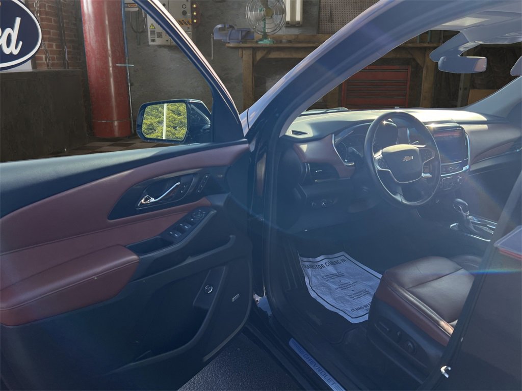Used 2021 Chevrolet Traverse High Country image 43