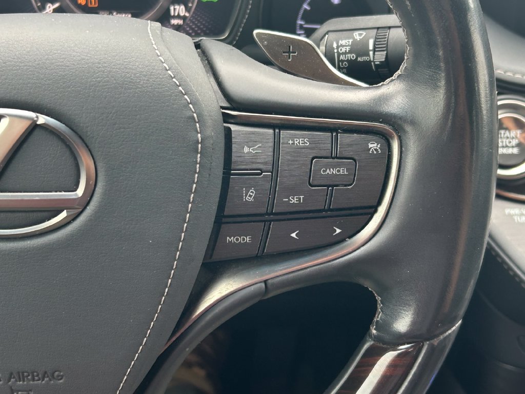 Used 2020 Lexus LS 500 w/ Interior Upgrade Package RWD image 41