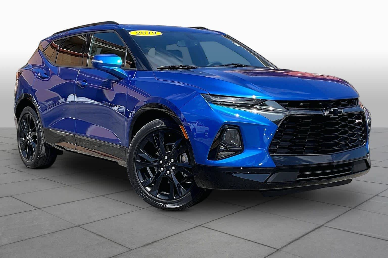 Used 2019 Chevrolet Blazer RS w/ Sun and Wheels Package FWD image 3