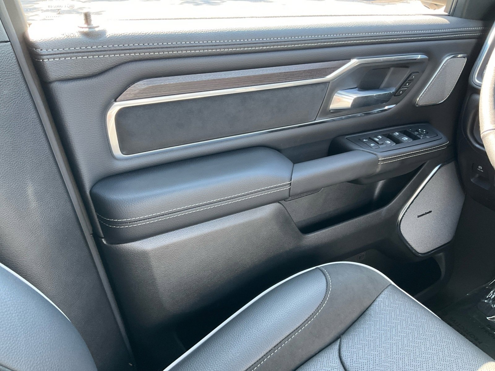 New 2026 RAM 1500 Laramie w/ Night Edition image 19