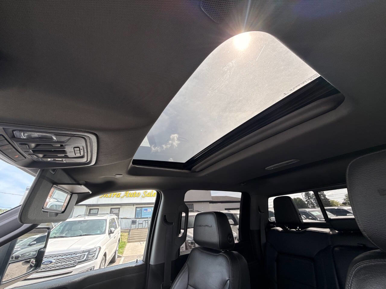 Used 2021 GMC Sierra 2500 Denali w/ Denali Ultimate Package AWD/4WD image 56